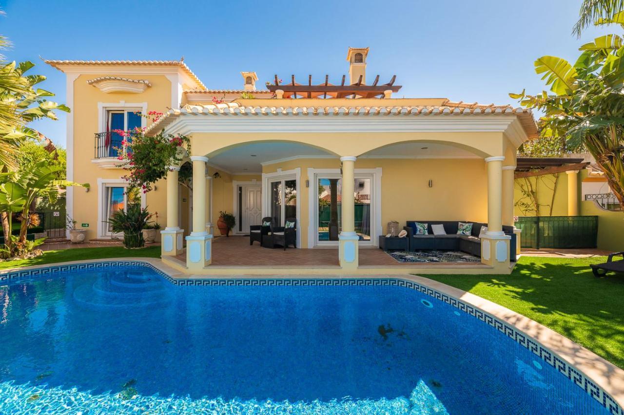 Oasis Tropical, Jardim E Piscina! Apartment ปอร์ติเมา ภายนอก รูปภาพ