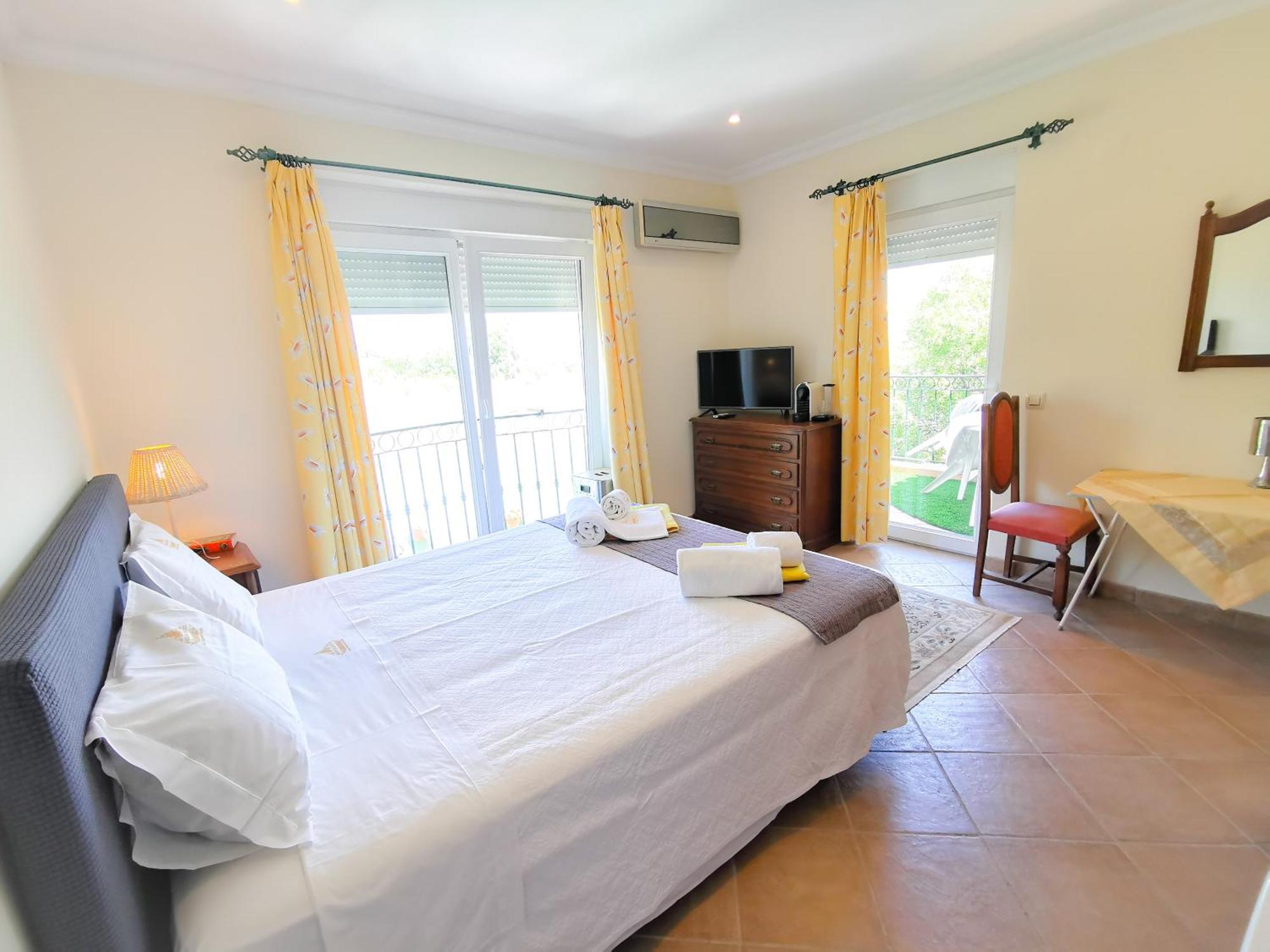 Oasis Tropical, Jardim E Piscina! Apartment ปอร์ติเมา ห้อง รูปภาพ